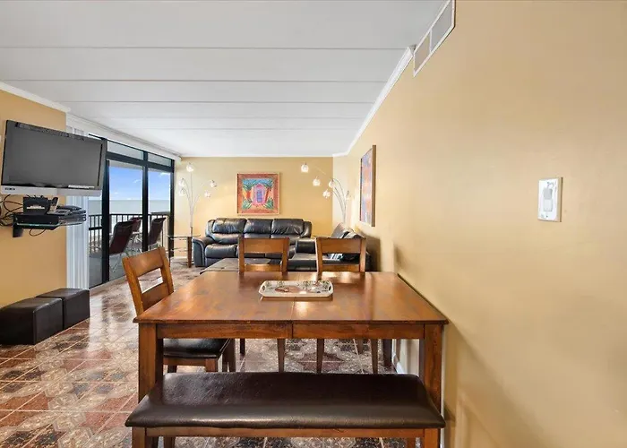 Direct Ocean Views From 2 Bedroom Sea Terrace With Outdoor Pool! Holiday home