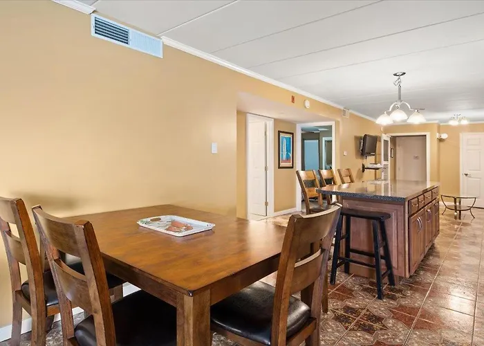 Holiday home Direct Ocean Views From 2 Bedroom Sea Terrace With Outdoor Pool!