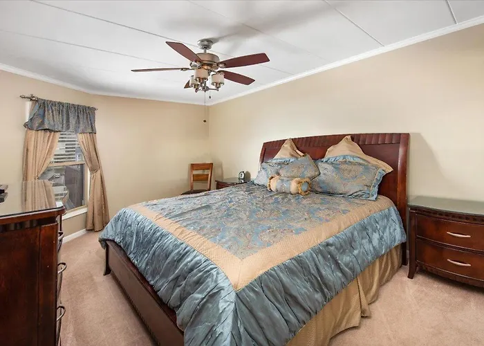 Direct Ocean Views From 2 Bedroom Sea Terrace With Outdoor Pool!