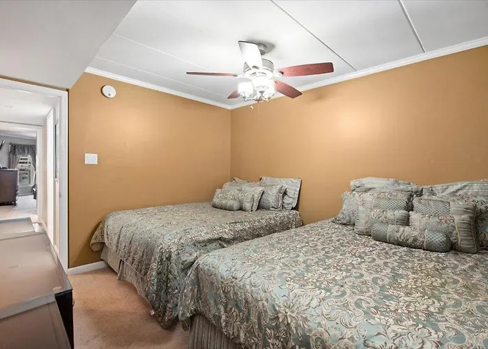 Holiday home Direct Ocean Views From 2 Bedroom Sea Terrace With Outdoor Pool! *