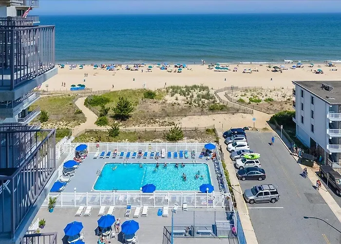 Holiday home Direct Ocean Views From 2 Bedroom Sea Terrace With Outdoor Pool!
