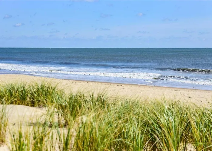 Holiday home Direct Ocean Views From 2 Bedroom Sea Terrace With Outdoor Pool!